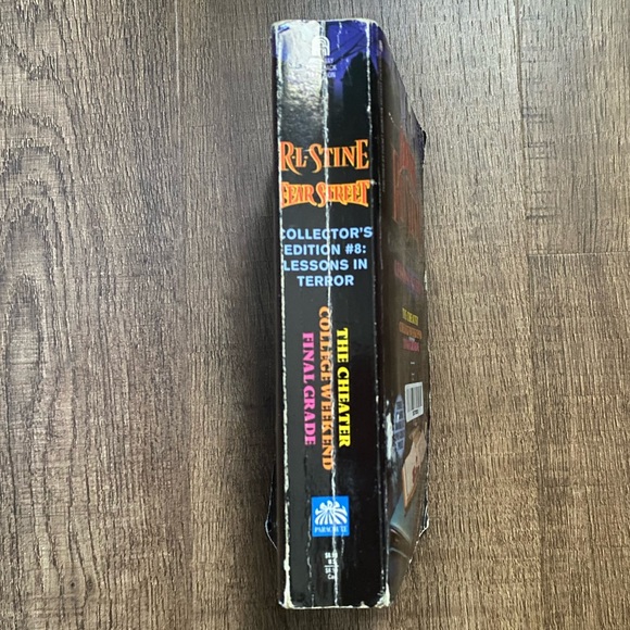 Fear Street Collector’s Edition #8 by R.L. Stine - Picture 5 of 5